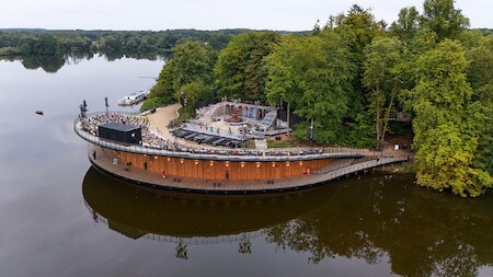 Die Eutiner Seebühne &copy; Eutiner Festspiele - Christoph Knorr