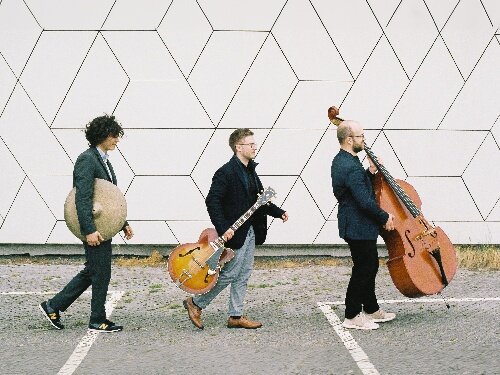 Joan Fort Trio © Emanuel Vlasev