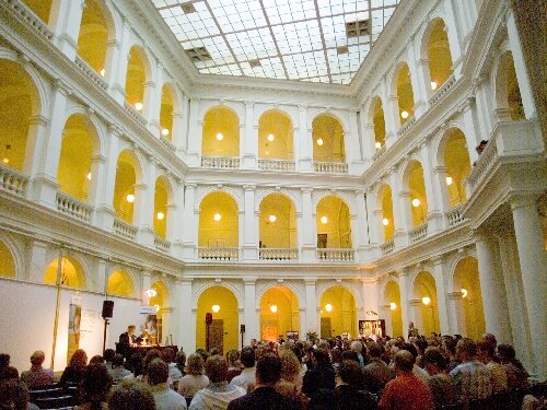Lichthof &copy; Staats- und Universitätsbibliothek Hamburg